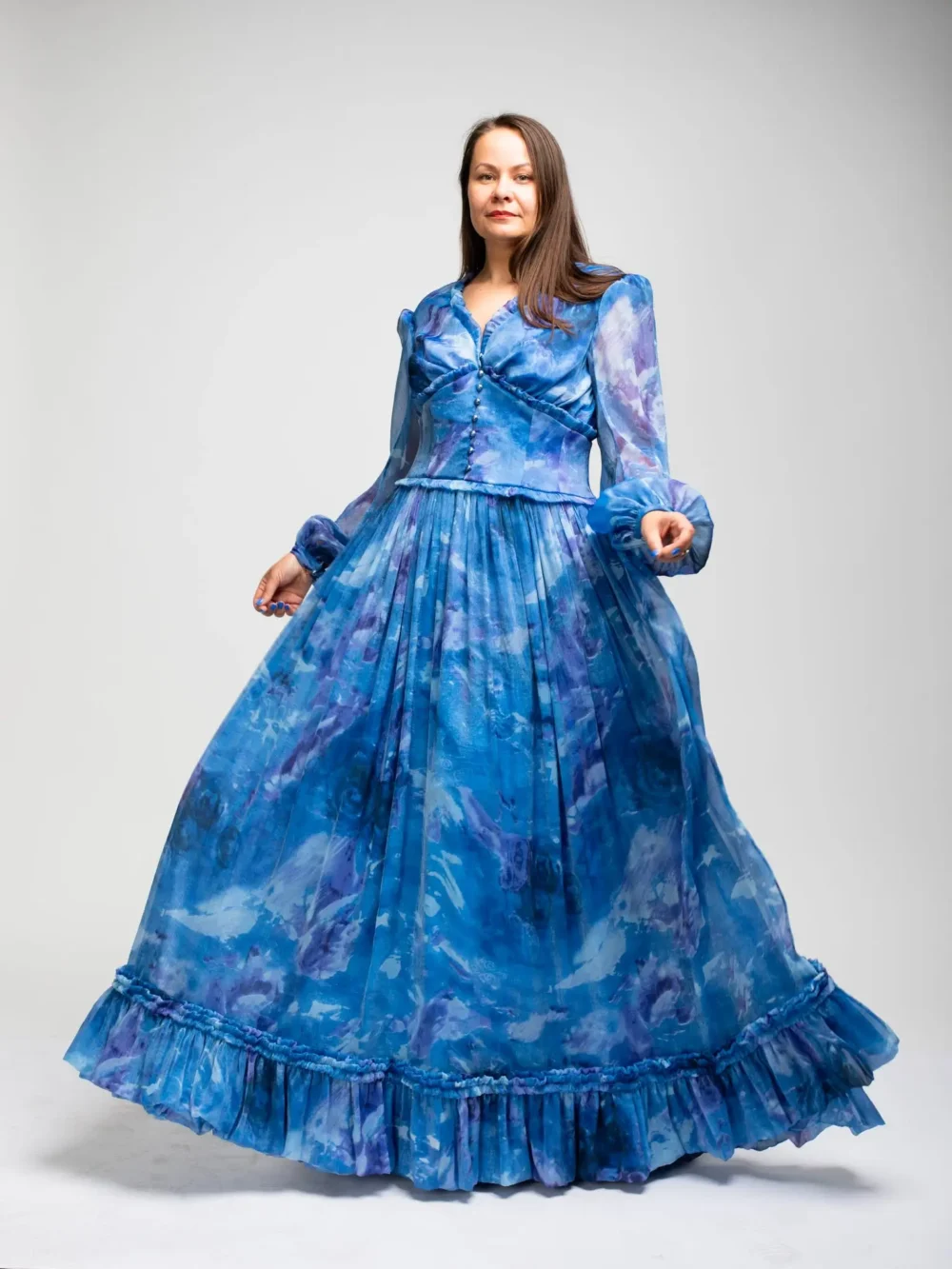 ŠIFONINĖ MĖLYNA SUKNELĖ